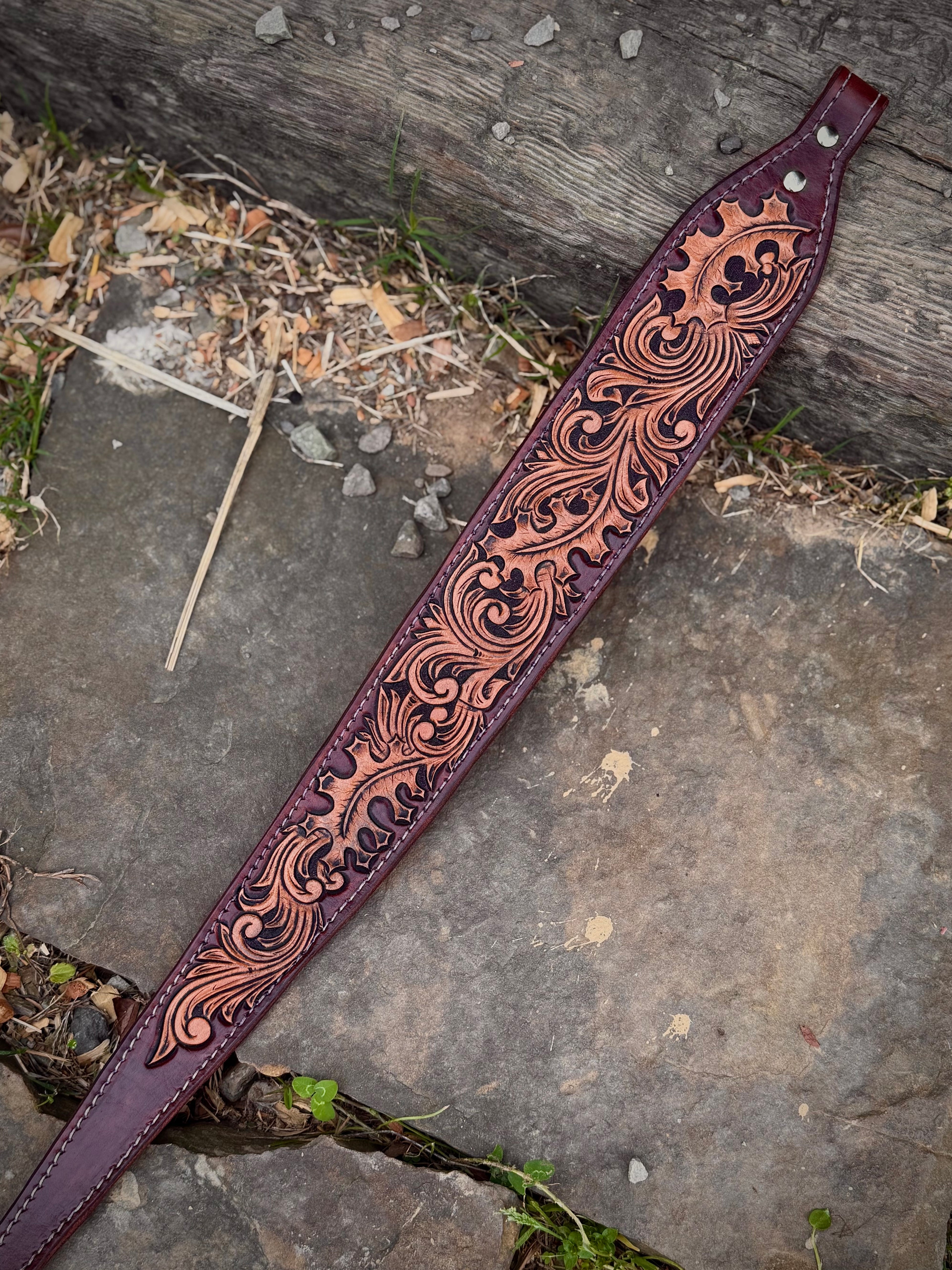 Oak and Vine Gun Sling
